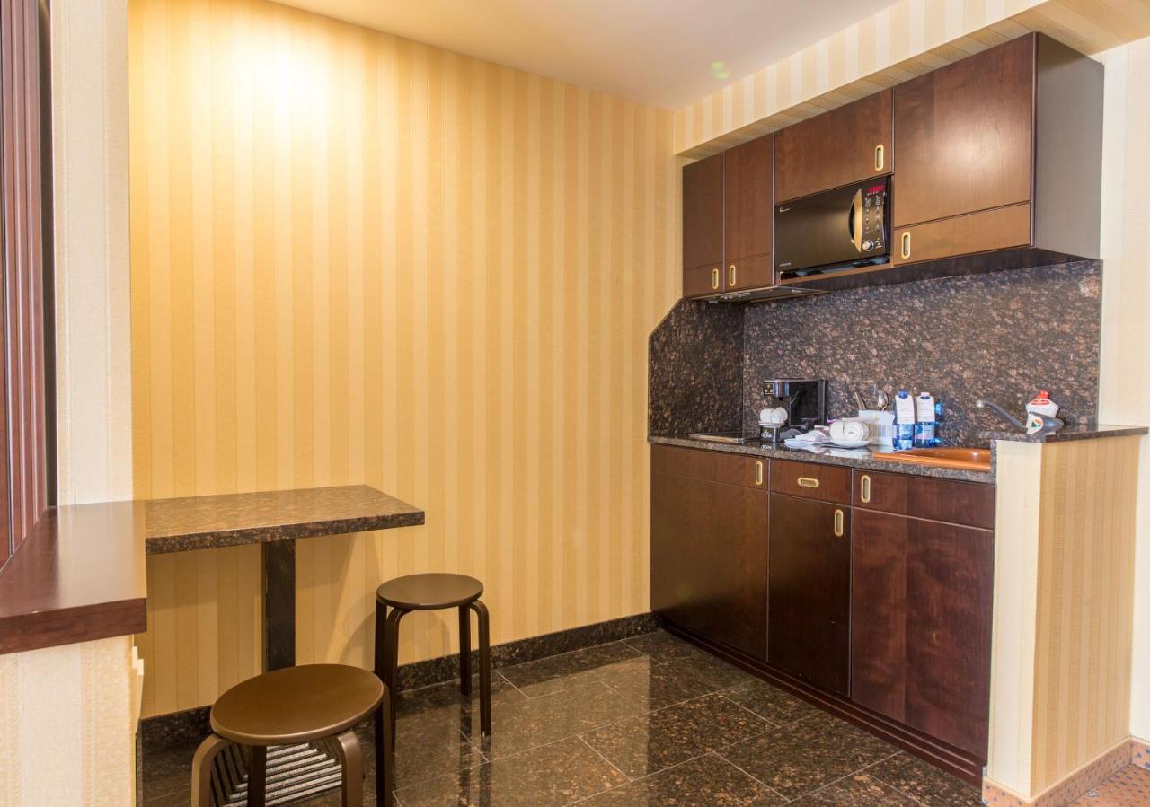 Ramada Hotel & Suites By Wyndham Bucharest North Luaran gambar