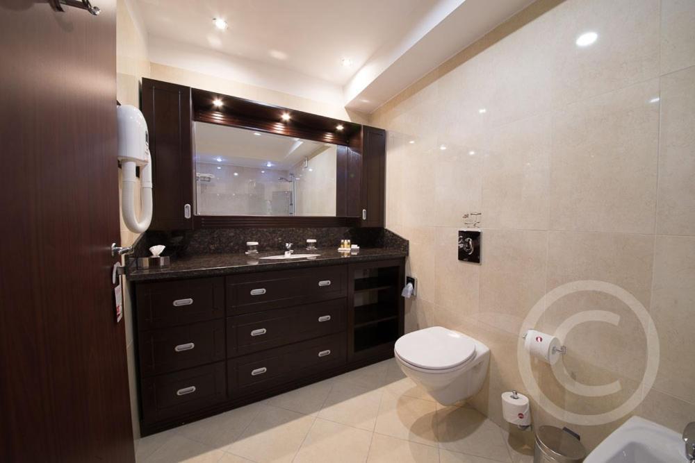 Ramada Hotel & Suites By Wyndham Bucharest North Luaran gambar