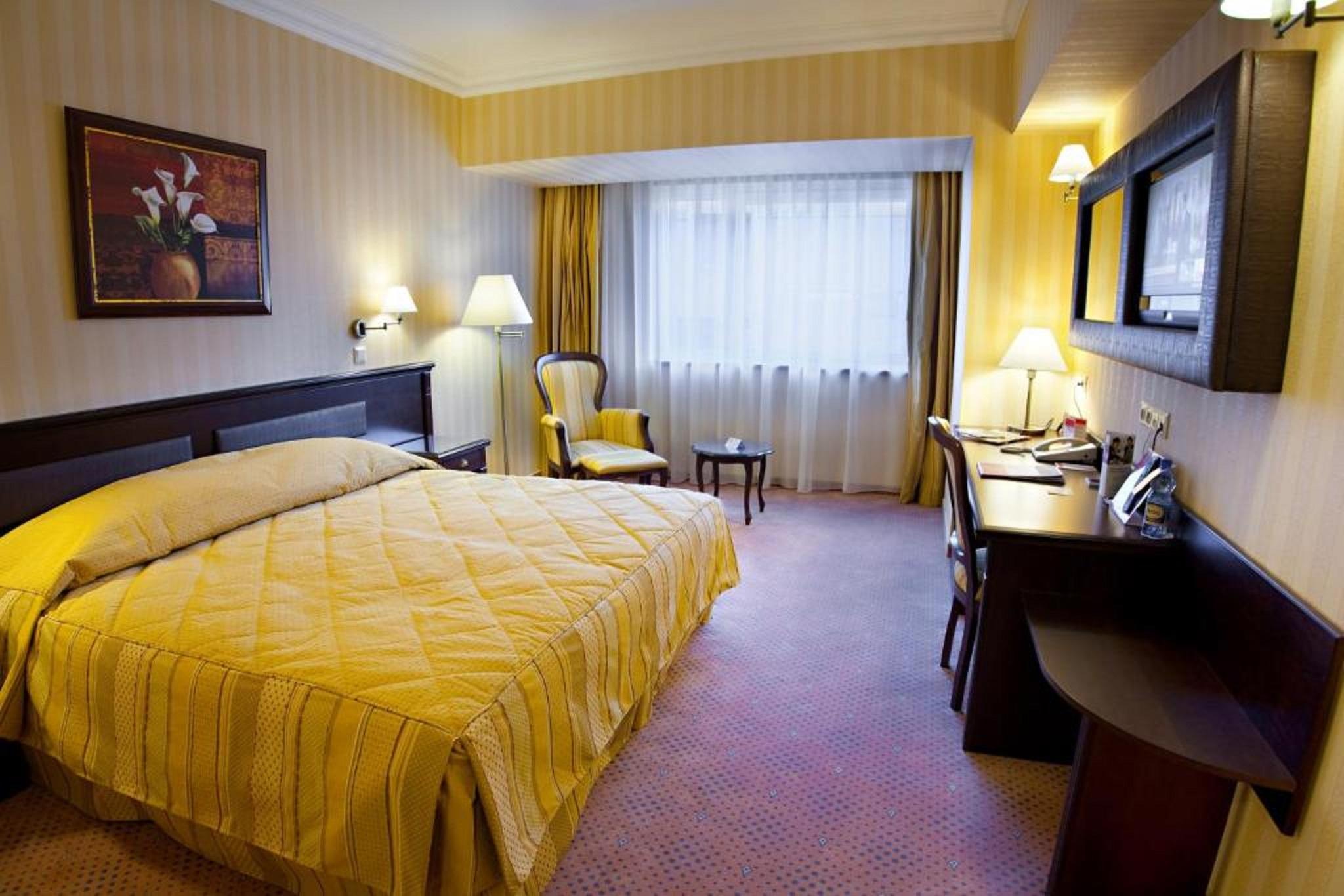Ramada Hotel & Suites By Wyndham Bucharest North Luaran gambar