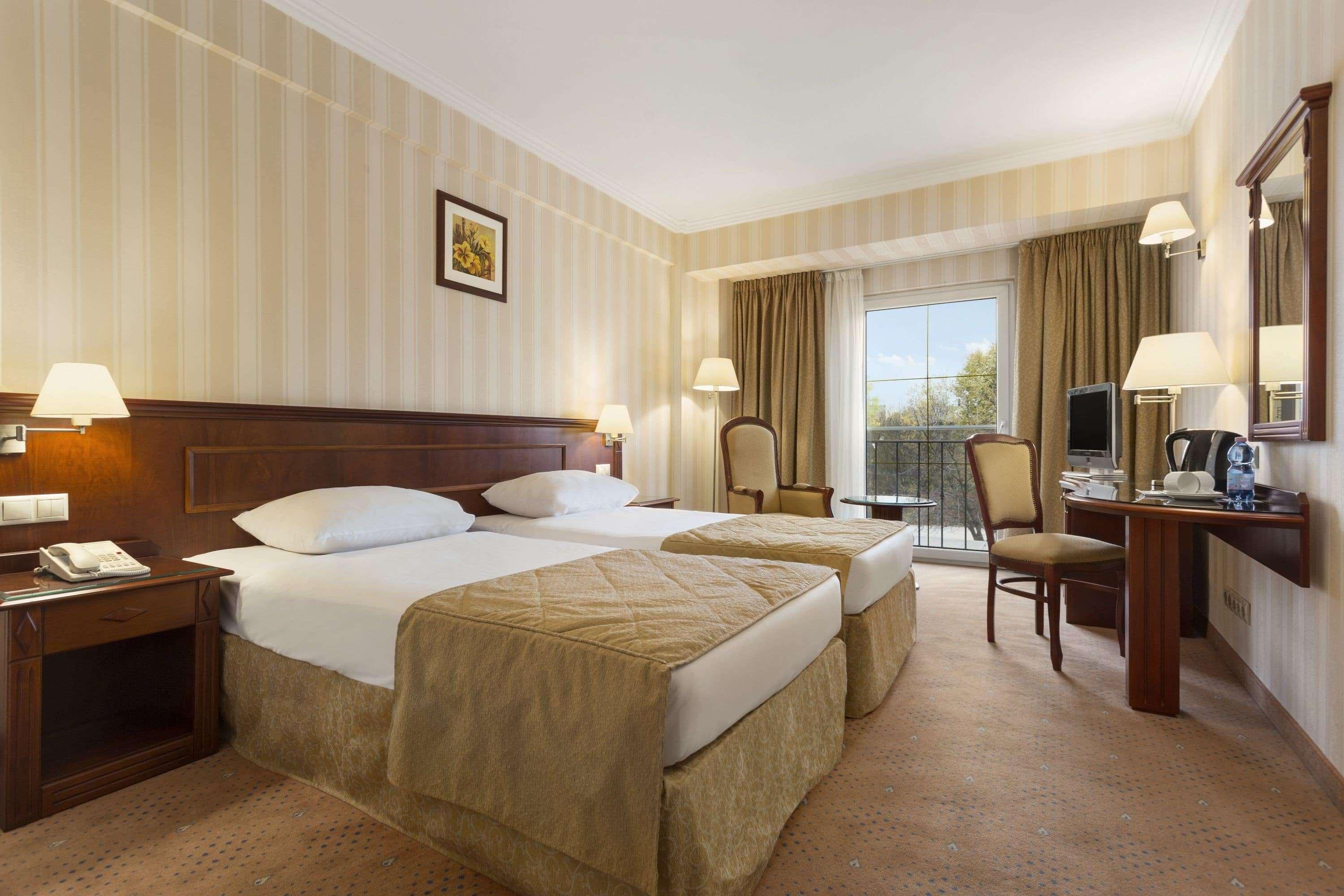 Ramada Hotel & Suites By Wyndham Bucharest North Luaran gambar