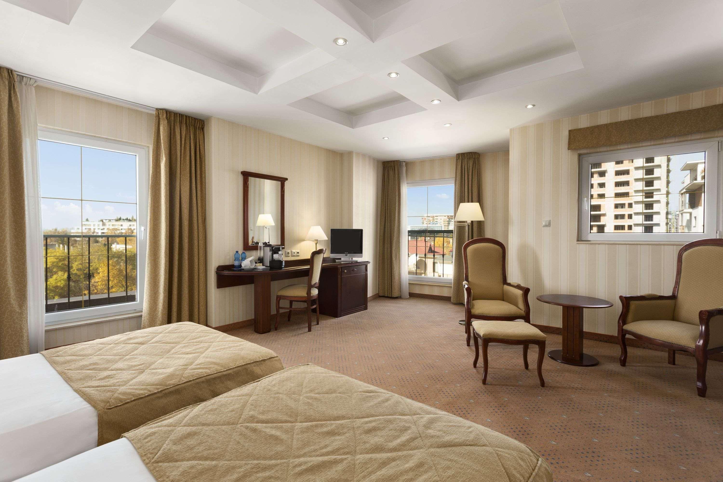 Ramada Hotel & Suites By Wyndham Bucharest North Luaran gambar