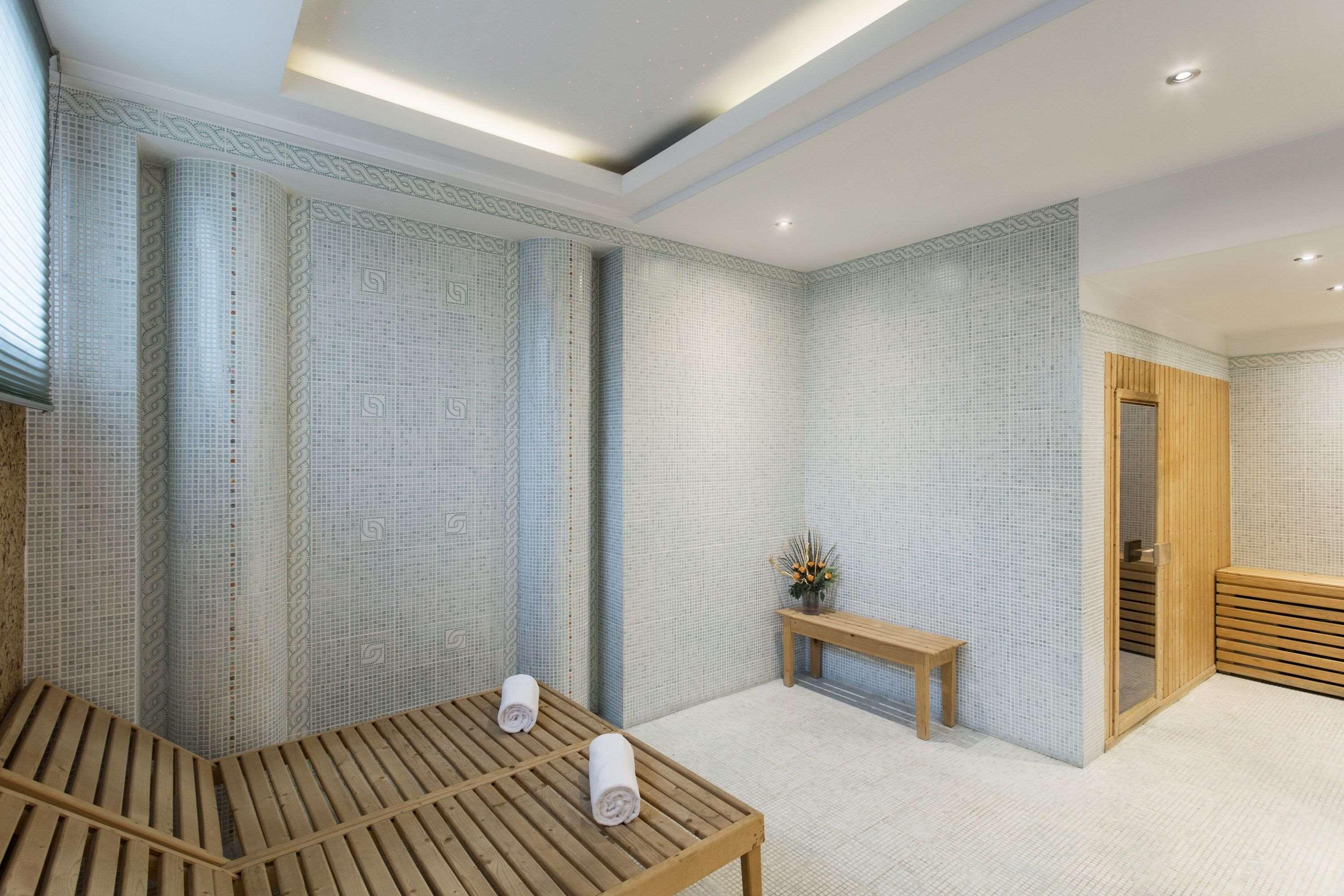 Ramada Hotel & Suites By Wyndham Bucharest North Luaran gambar