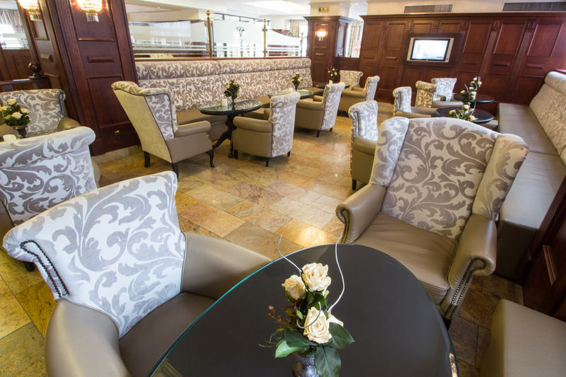 Ramada Hotel & Suites By Wyndham Bucharest North Luaran gambar