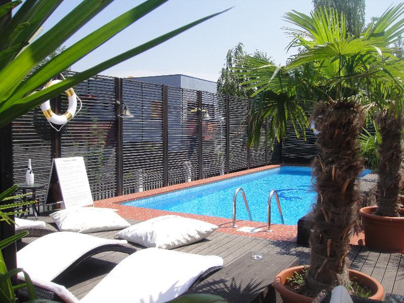 Ramada Hotel & Suites By Wyndham Bucharest North Luaran gambar